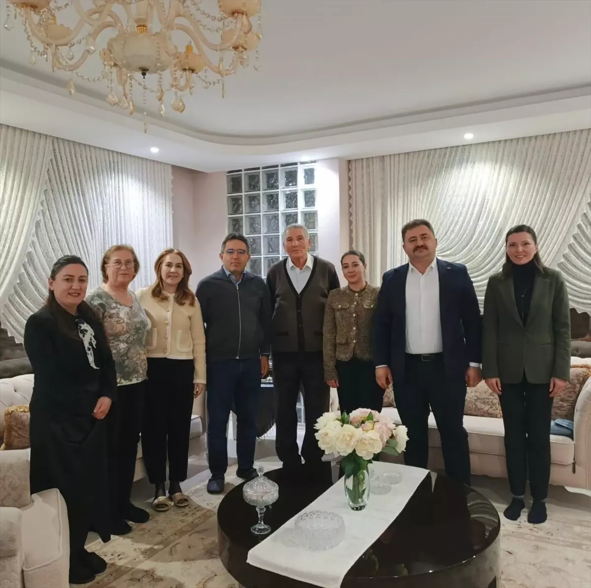 Marmaris Kaymakamı Nurullah Kaya, Bülbül Ailesi ile Ramazan Sofrasını Paylaştı