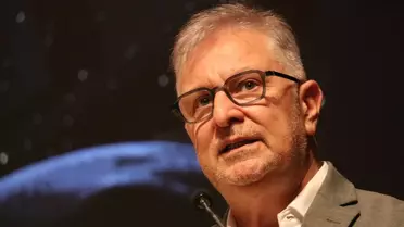 Yekta Kopan, 'Belki Yaz Erken Gelir' ile Cevdet Kudret Edebiyat Ödülü'nü Aldı