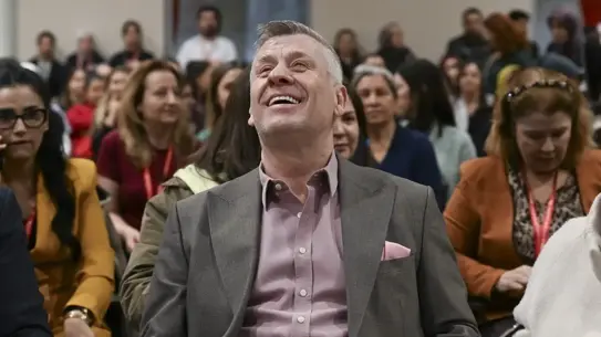 Metin Şentürk, Bilkent Şehir Hastanesi'nde 'Benim Hikayem' Projesiyle Hastalarla Buluştu