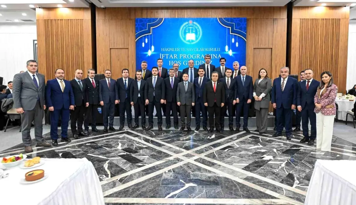 Yargı Bağımsızlığı: Adalet Bakanı Gürlek'ten Meslek Onurunu Koruma Çağrısı