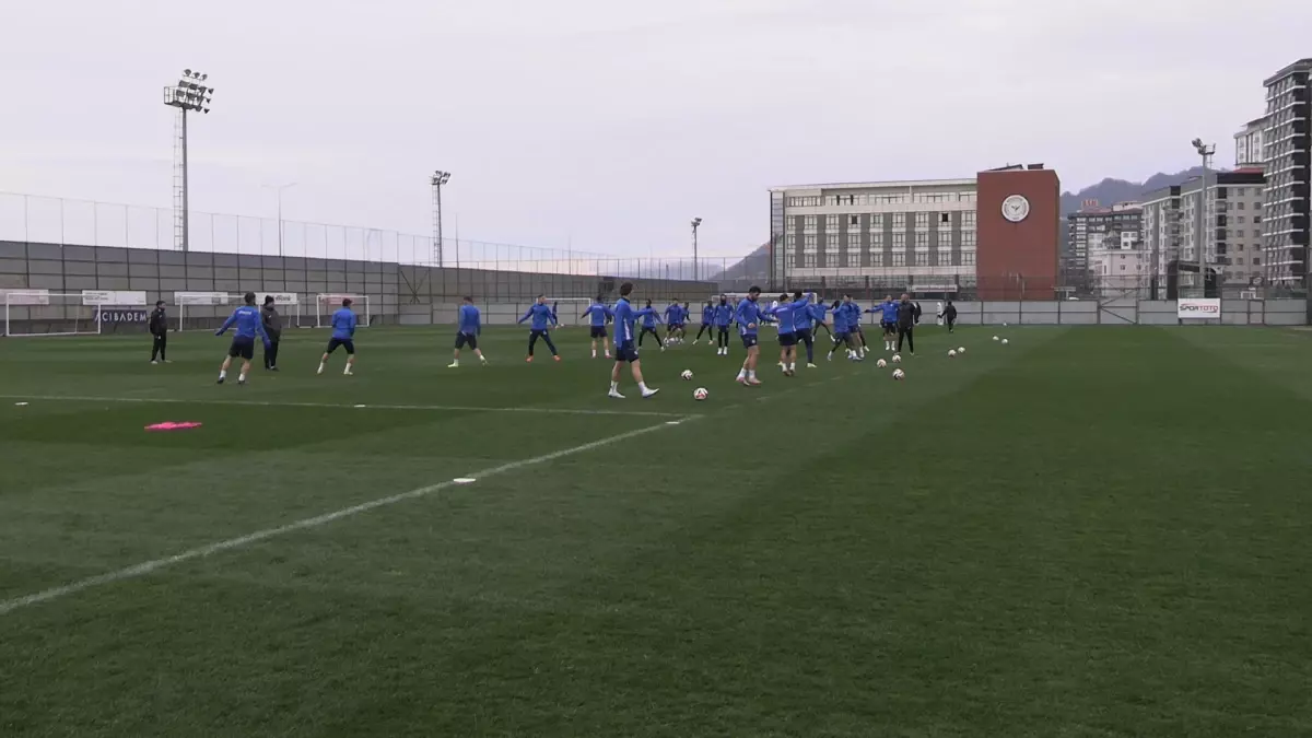 Mithat Pala'dan Kasımpaşa Karşısında Cesur Açıklama: 3 Puan Hedefimiz