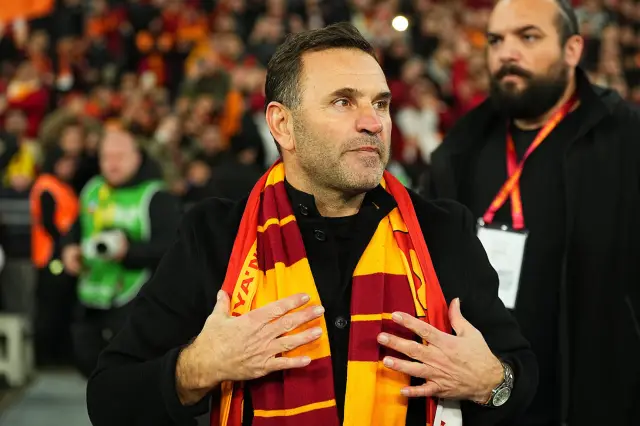 Stadyumda Galatasaray taraftarları