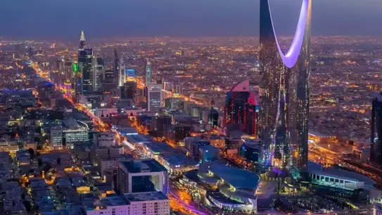 Suudi Arabistan’ın Mega Projeleri Bütçe Açığını Derinleştiriyor: 2025’te 73,8 Milyar Dolar Defisit