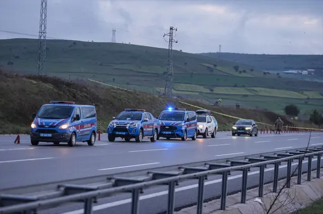 Balıkesir'de F-16 enkazı