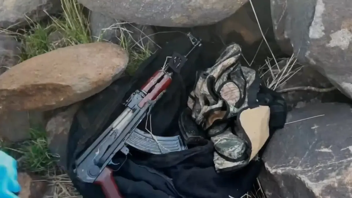 Viranşehir’de Volkanik Bazaltların Altındaki Cephanelik Ortaya Çıktı: 8 Şüpheli Gözaltında