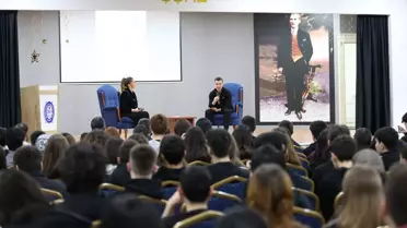 FIFA Hakemi Cihan Aydın, Bursa’da Lise Öğrencilerine Futbol Semineri Düzenledi