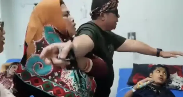 Mahkeme salonunda adli tıp raporu