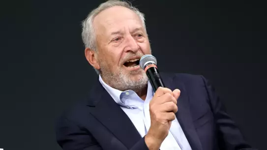 Harvard, Larry Summers'ın Epstein Bağlantısı Nedeniyle Görevden Ayrılmasını Onayladı