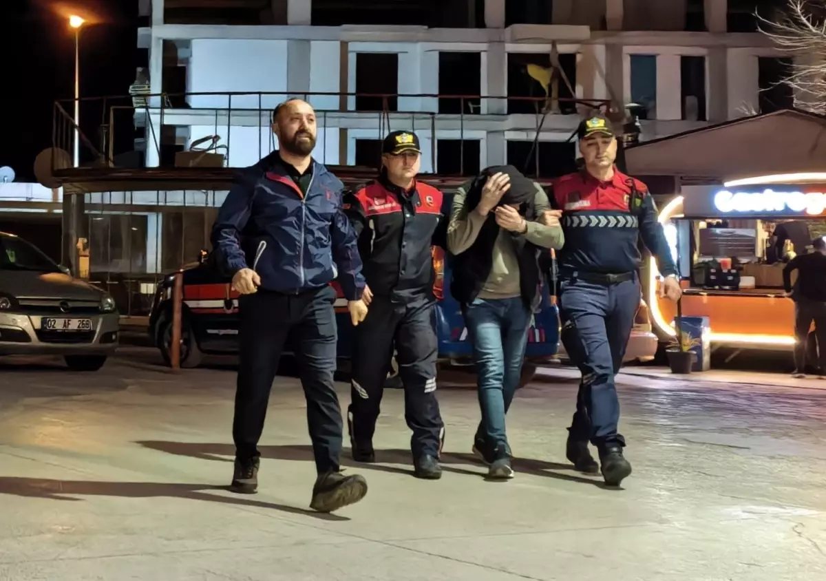 İnegöl'de Uyuşturucu Üretim Tesisine Darbe: Jandarma 1 Şüpheliyi Gözaltına Aldı