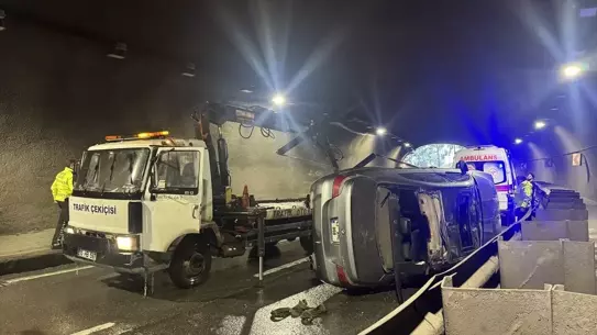 Trabzon Ortahisar’da İki Yaralıyla Sonuçlanan Araç Devrildi