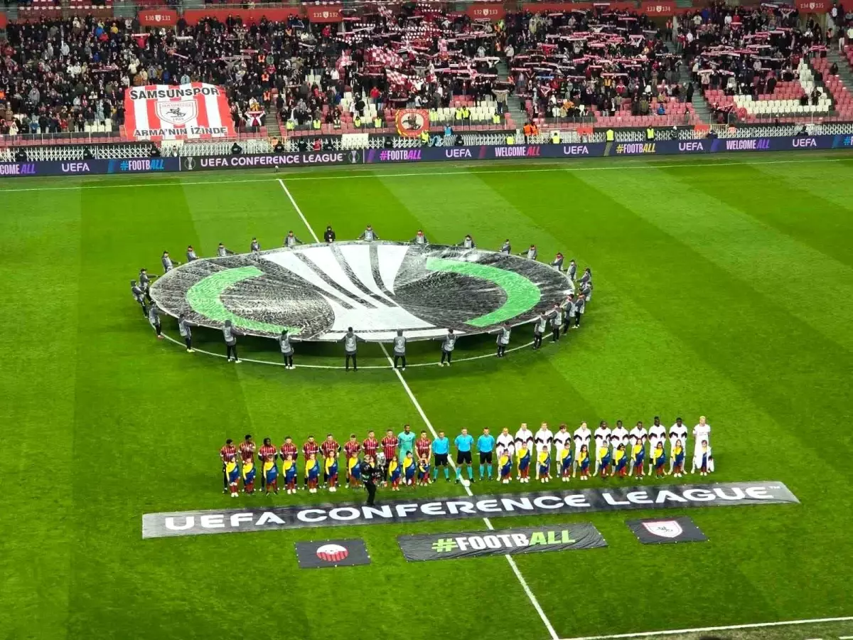 Samsunspor ve Shkendija takımları sahada