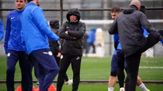 Çaykur Rizespor, Kasımpaşa Karşısında Formunu Gösteriyor