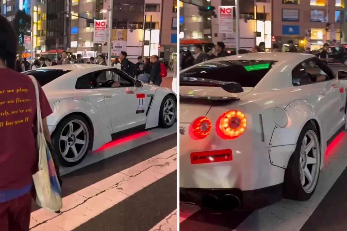 Tokyo sokaklarında çalan Kabe'de Hacılar ilahisi