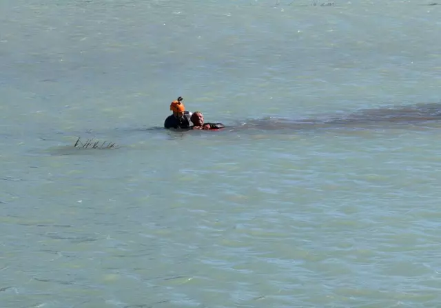 Sahil Güvenlik dalgıçları kurtarma operasyonu