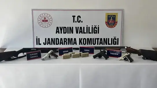 Didim'de Büyük Silah Operasyonu: Polis Çok Sayıda Ruhsatsız Ateşli Silah Ele Geçirdi