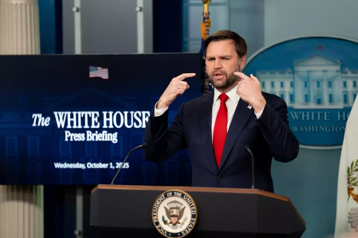 JD Vance ve İran politikası