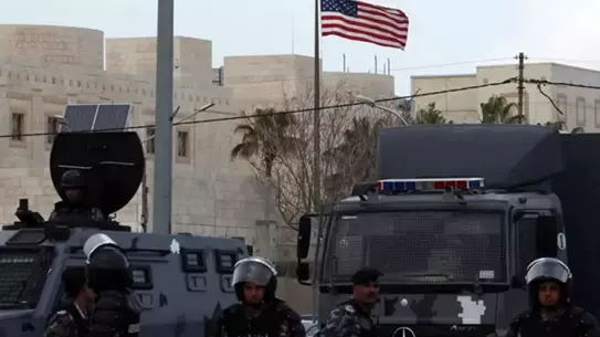 ABD Büyükelçisi Mike Huckabee'den İsrail'de Çalışanlara Acil Çıkış Uyarısı