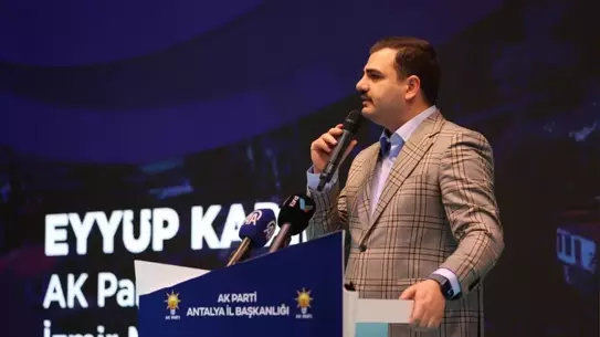 Eyyüp Kadir İnan Vefa İftarı'nda 28 Şubat'ı hatırlatarak muhalefete uyarı yaptı