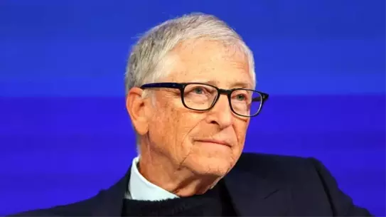 Bill Gates, Epstein Belgeleri Sonrası Toplantıda Özür Diledi ve Sorumluluk Aldı