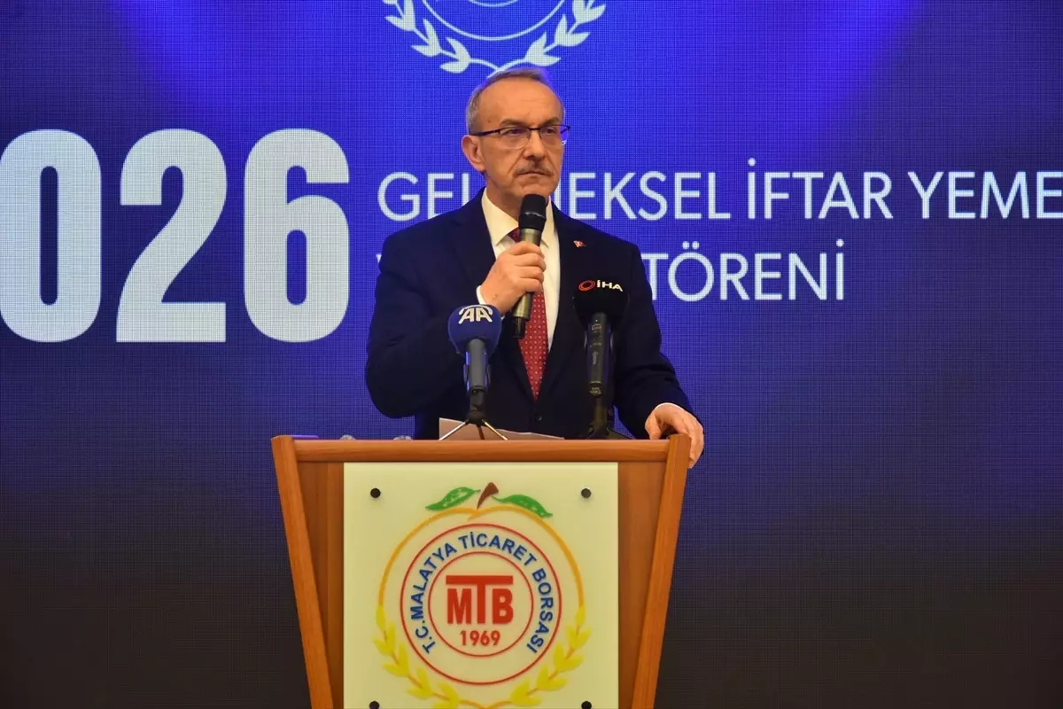 Malatya’da Kuru Kayısı İhracatçılarının Başarıları Plaketle Taçlandırıldı