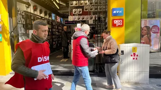 Karşıyaka Belediyesi İşçileri 7 Aylık Maaş Gecikmesine Karşı Eylem Başlattı