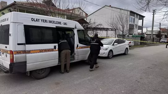 Aksaray’da Silahlı Şiddet Olayı: Eşi Av Tüfeğiyle Vuran Şüpheli Kaçtı