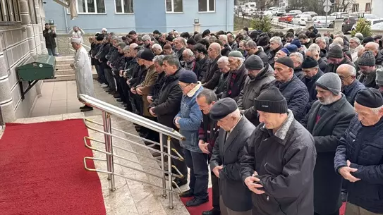 Karabük'te Boğulan Genç Öğrencinin Cenazesi Toprağa Verildi