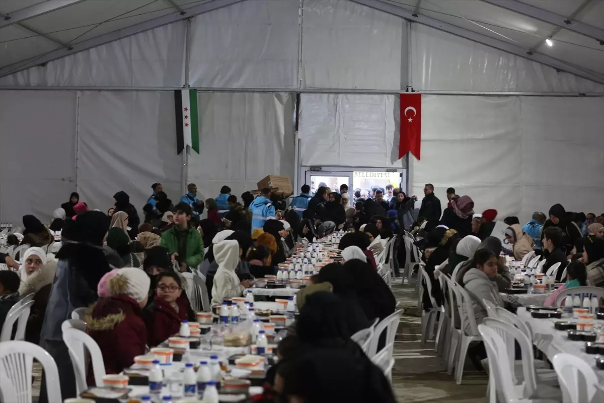 Gaziantep Belediyesi'nden Halep'te Bin Yetim İçin Anlamlı İftar Organizasyonu