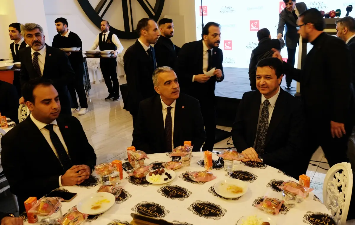 Mahmut Arıkan'dan 28 Şubat Darbesi Üzerine Çarpıcı Açıklamalar ve Erbakan’ın Siyasi Mirası