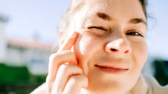 Cilt elastikiyetini artıran kolajen takviyesi