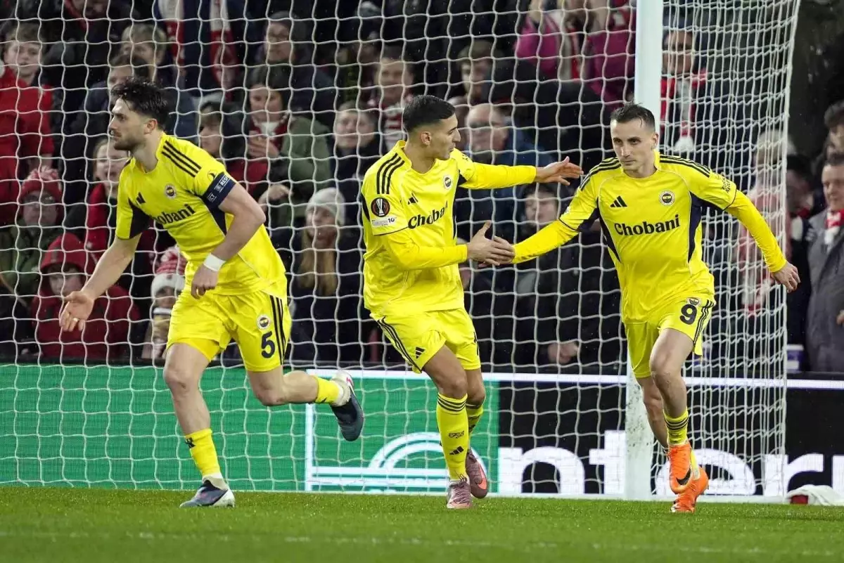 Fenerbahçe, Nottingham Forest'e Karşı Mücadele Ettikten Sonra Avrupa Ligi'nden Ayrıldı