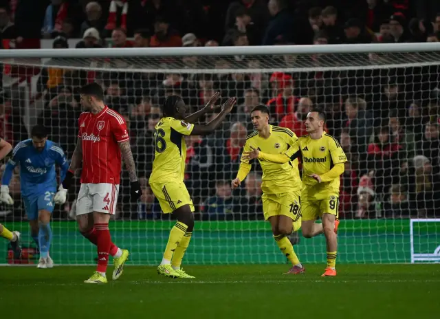 Nottingham Forest savunması