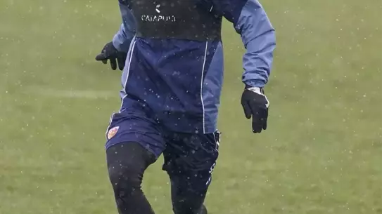 Kayserispor, Kar Yağışı Altında Antrenmanını Sürdürüyor