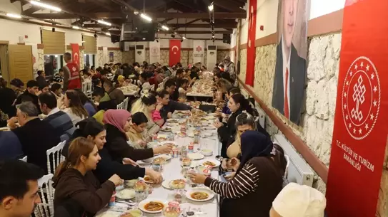 Ramazan’da Vakıflar’dan Uluslararası İftar ve Yardım Kampanyası