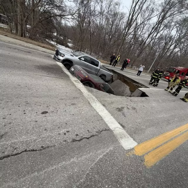 Çökmüş yolun detay görüntüsü