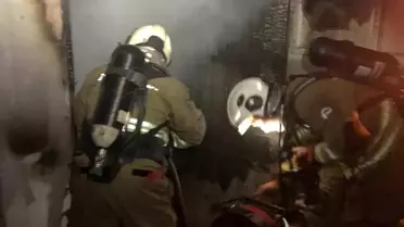 İskenderun'da Apartman Dairesindeki Yangın Hızlı Müdahale ile Kontrol Altına Alındı