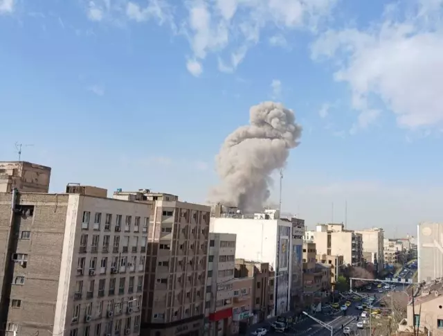 Patlama sonrası sokak görüntüsü