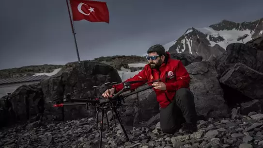 Türkiye'nin Antarktika Araştırma Seferi: 10. Kez Buzlu Kıyılara Yolculuk