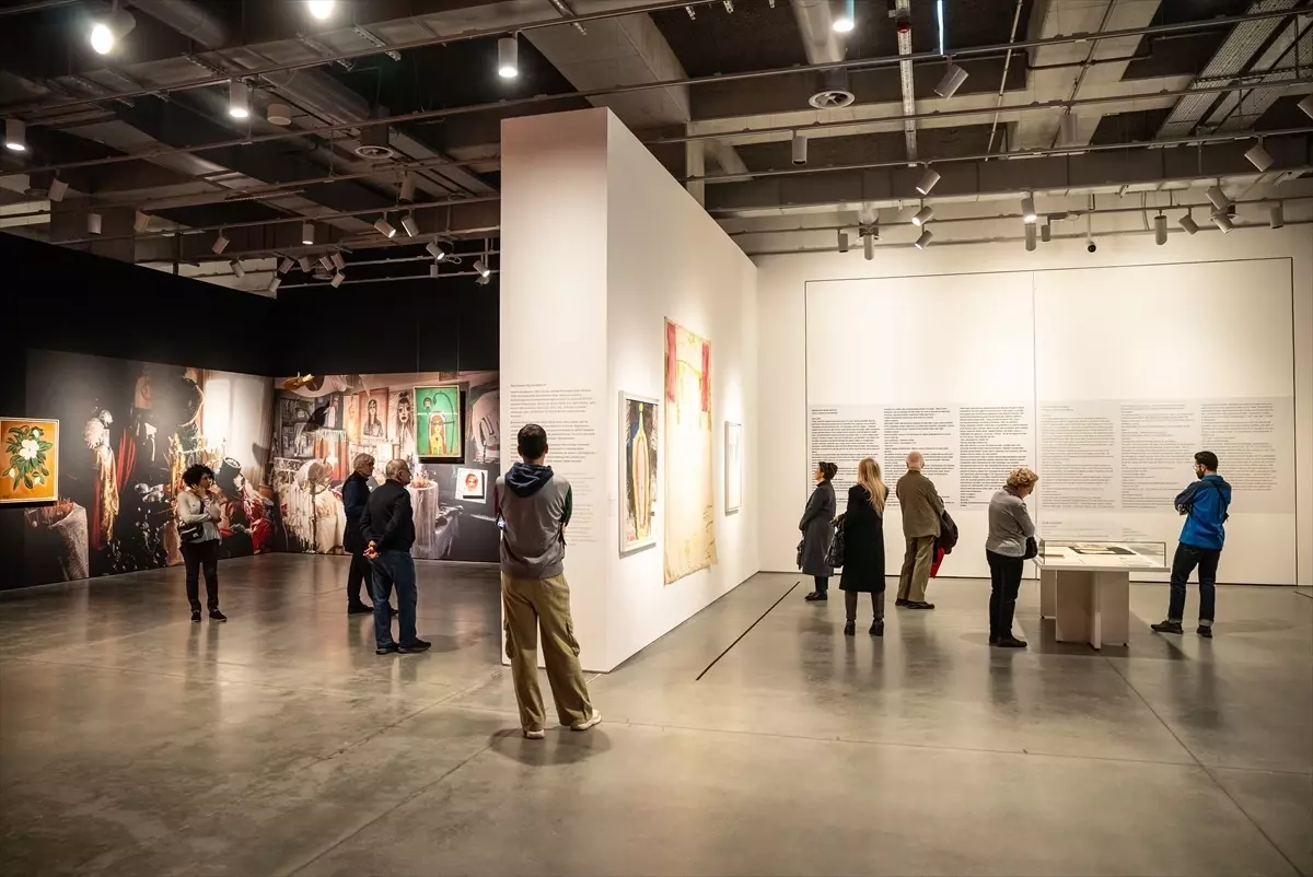 Semiha Berksoy sergisinin kapak fotoğrafı