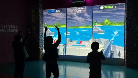 Antalya’da Çanakkale Anıları Dijital Ortama Taşındı: Yapay Zeka Destekli Interaktif Sergi Açıldı