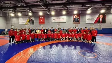 Mesut Özil, A Milli Güreş Kampını Ziyaret Etti