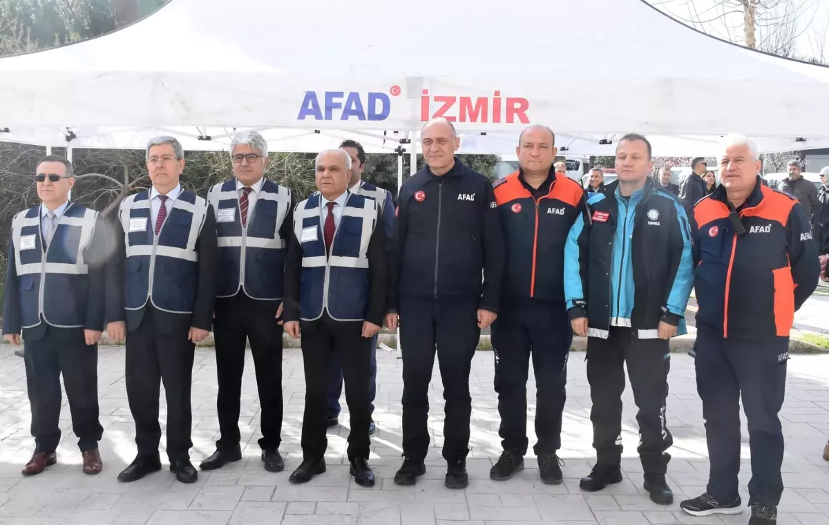 İzmir Bölge Adliye Mahkemesi'nde Bomba İhbar Tatbikatı Başarıyla Tamamlandı