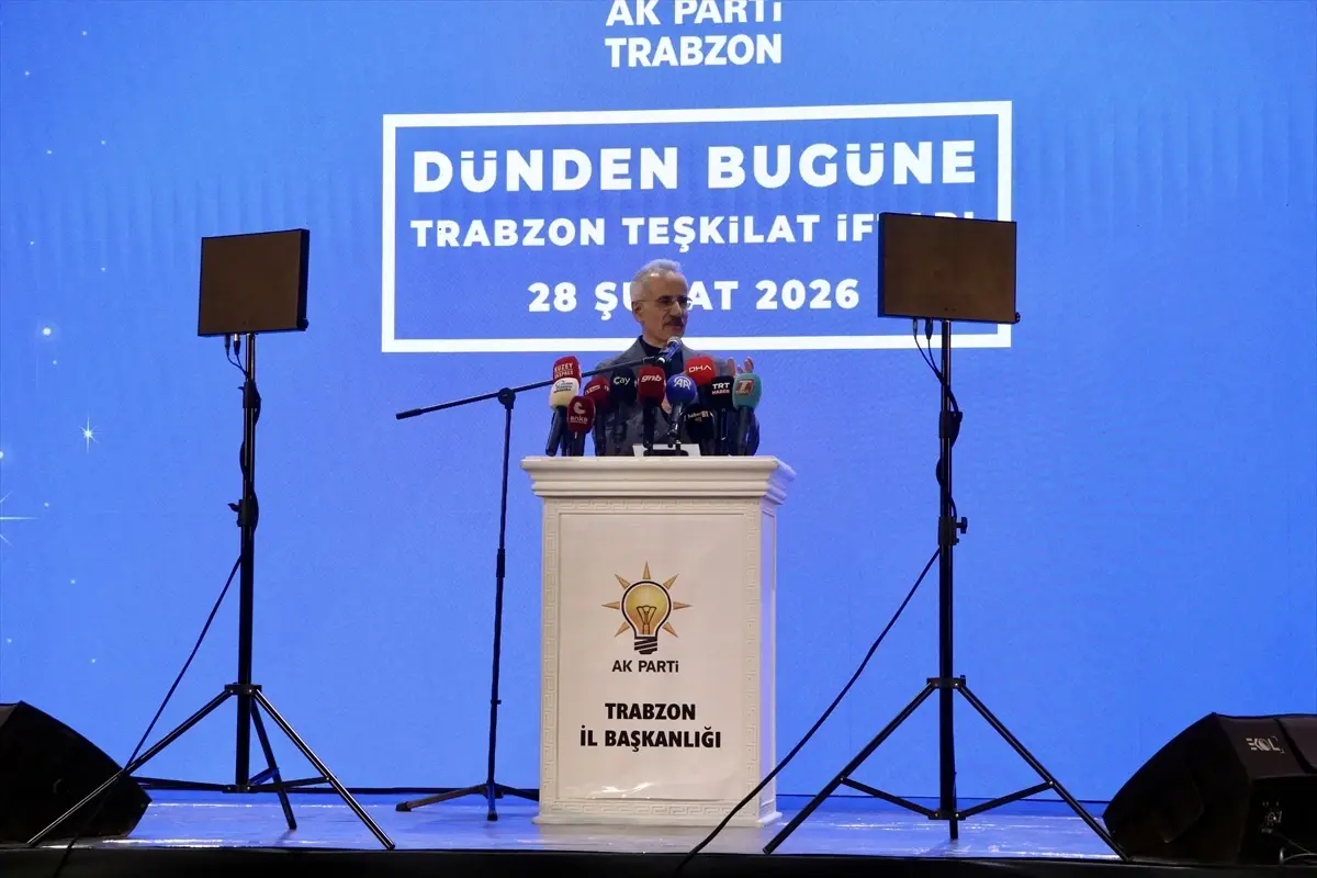 Uraloğlu, Trabzon'da İftar Buluşmasında Gelecek Nesillere Yatırım Vurgusu Yaptı