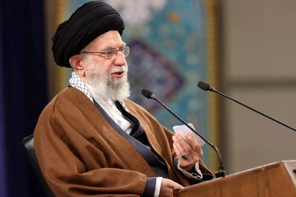 Ali Hamaney'in kapak fotoğrafı