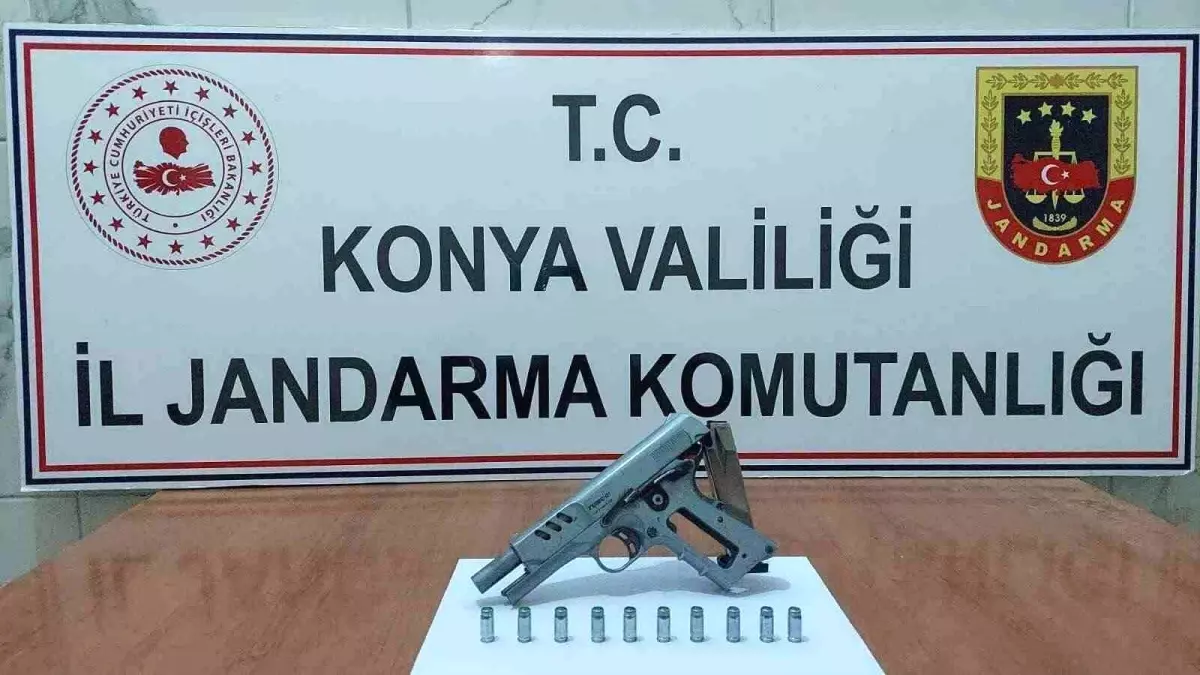 Konya’da Jandarma’dan Geniş Silah Operasyonu: 12 Şüpheli Yakalandı, 1 Tutuklandı