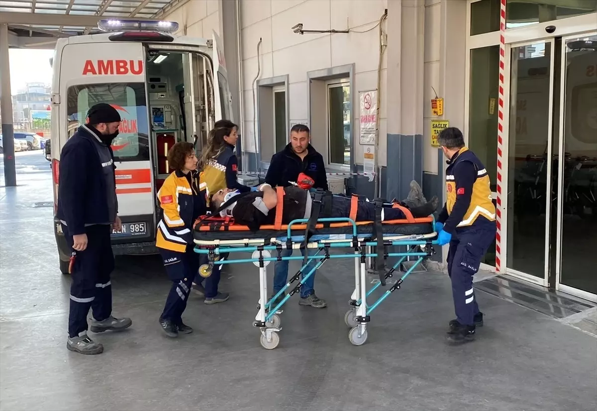 Nazilli'de Çatı Çalışması Sırasında İşçi Düşerek Yaralandı