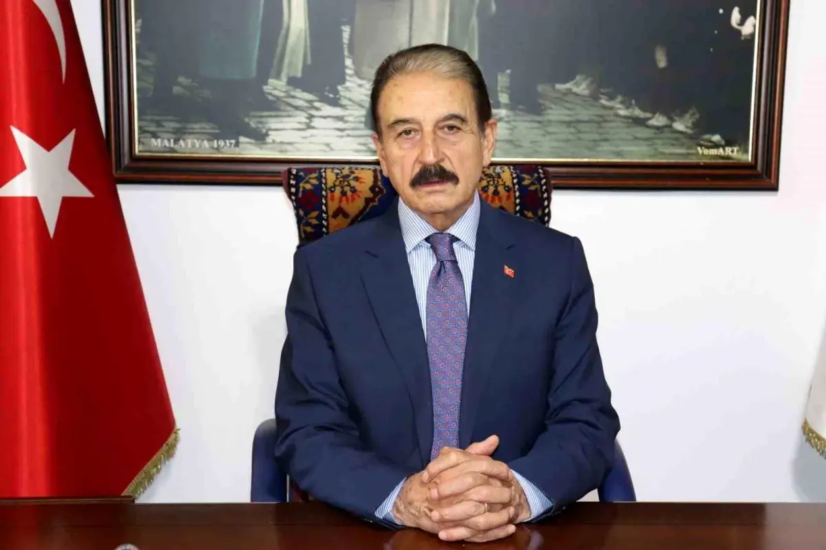 Şevket Keskin raporu sunarken