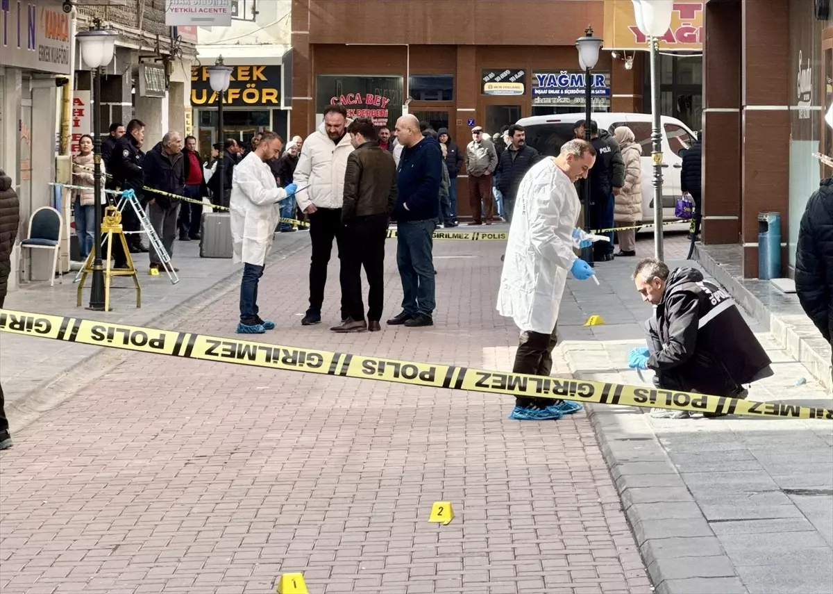 Kırşehir kahvehanesinde silahlı saldırı sonrası polis operasyonu