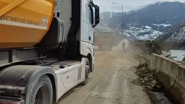 Kürtün Heyelanı Sonrası Gümüşhane‑Giresun Karayolu 6 Saatte Yeniden Açıldı
