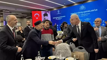İstanbul Valisi Davut Gül, Türkiye Yüzyılı Çocuklarıyla İftar Buluşmasına Katıldı